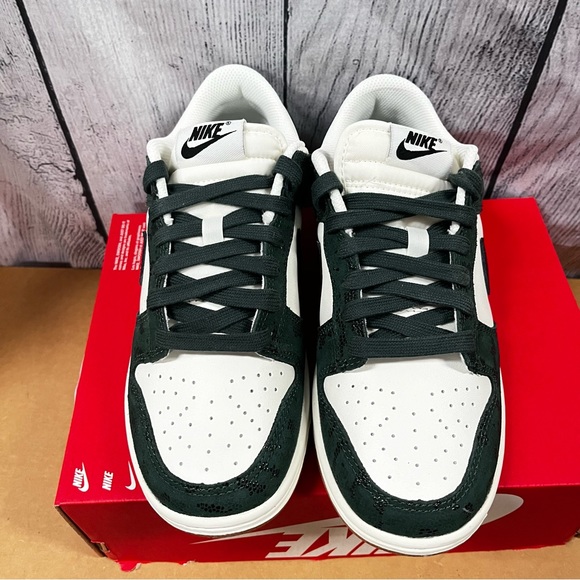 NEW Nike Dunk Low Green Snake Gum FQ8893-397 Women's Sizes - Picture 3 of 6